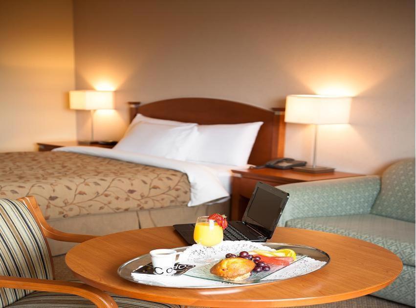 Quality Inn Rouyn-Noranda Exterior photo